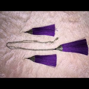 Aretes y collar largo